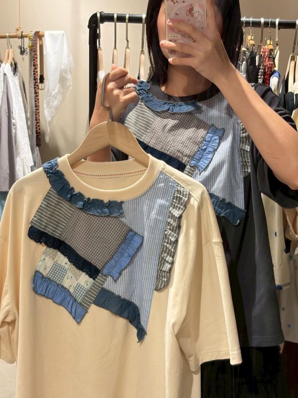 胸前拼接布料上衣 