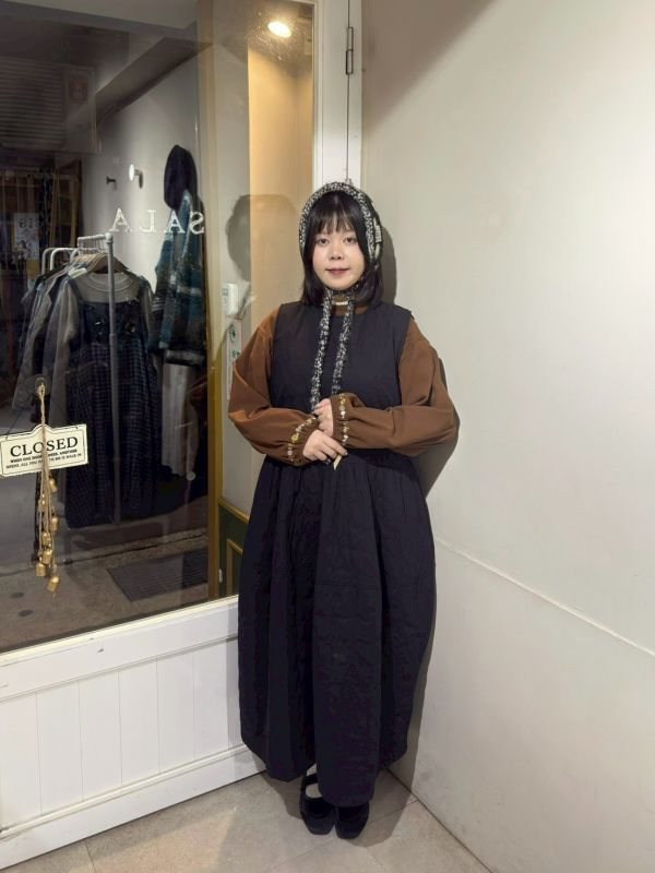 泡泡刺繡袖口雲朵下擺蕾絲領口絨面長袖 