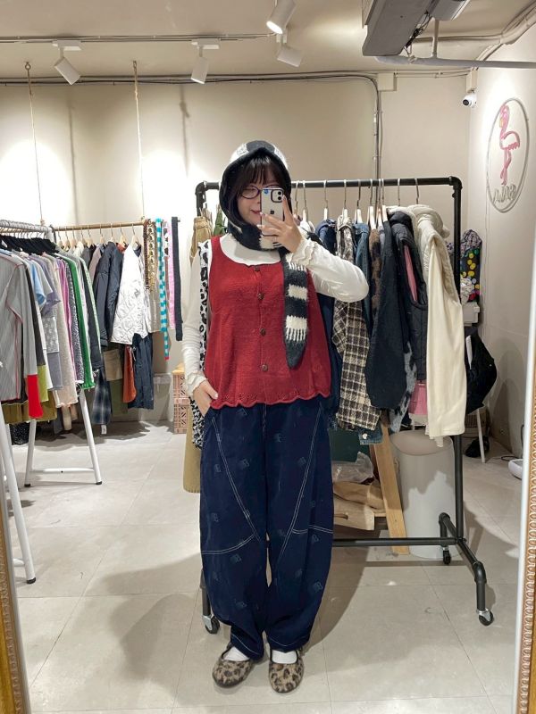 燈心絨車縫線刺繡抽繩錐形長褲 