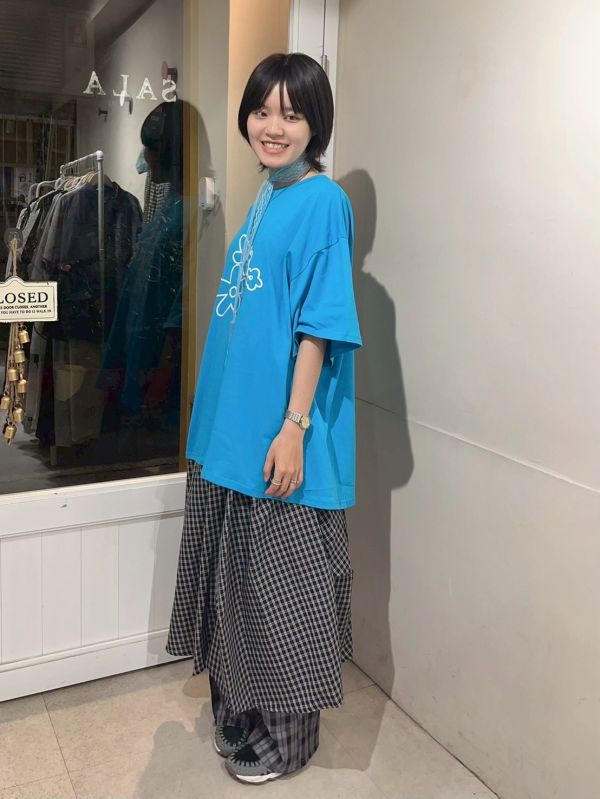 立體毛線5花朵oversize T 