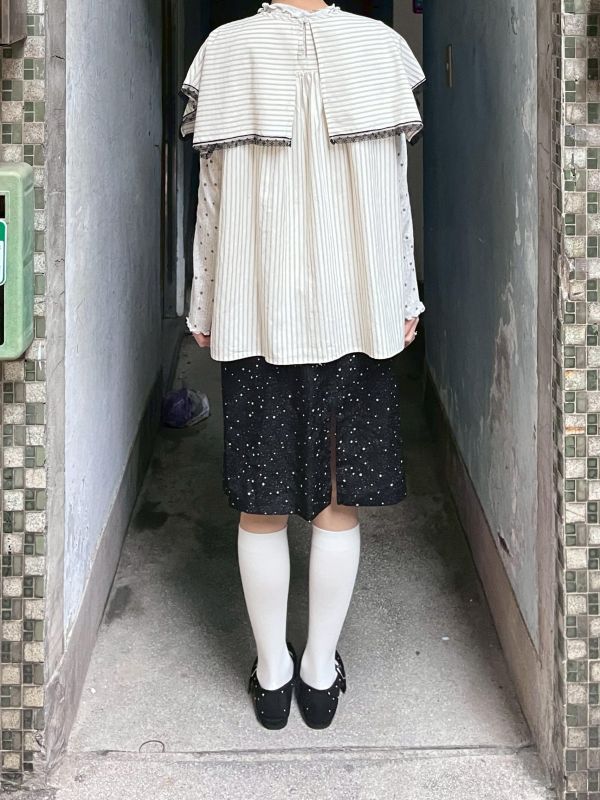 蕾絲花邊領片背心上衣 