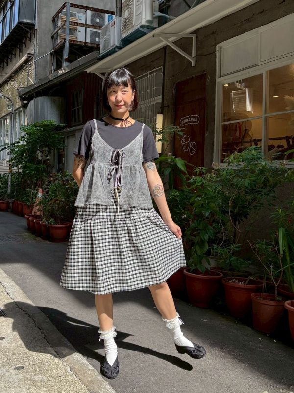 伸縮腰抽繩格子及膝裙 