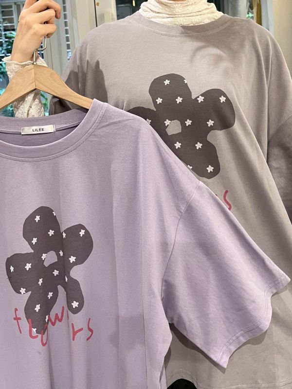 花朵字母印花落肩短袖Tee 