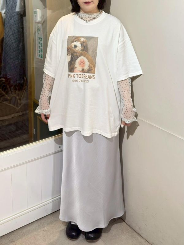 狗狗腳掌字母落肩tee 