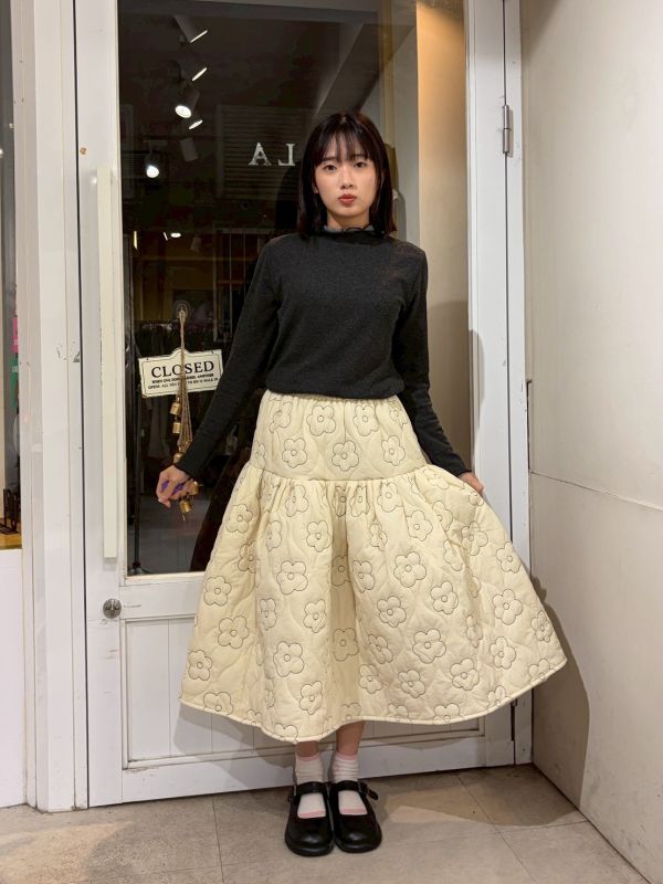 滿版車線小花絎縫葫蘆紋小花排釦外套+蓬蓬裙 