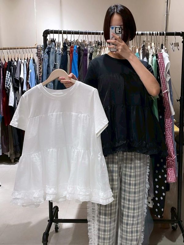 異材質拼接紗上衣 