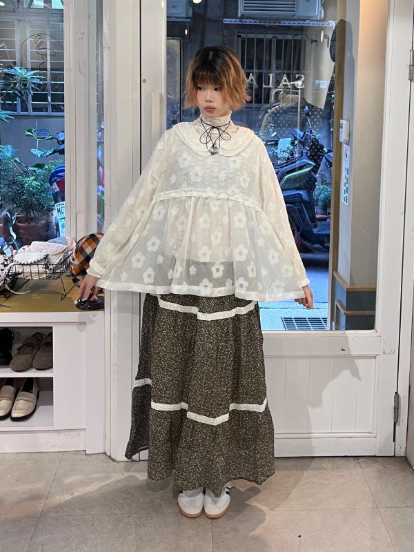 雙層領透紗滿版花花壓紋襯衫上衣 