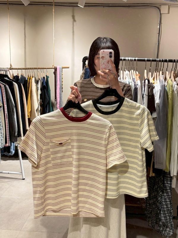 橫紋胸前口袋小圖標針織上衣 