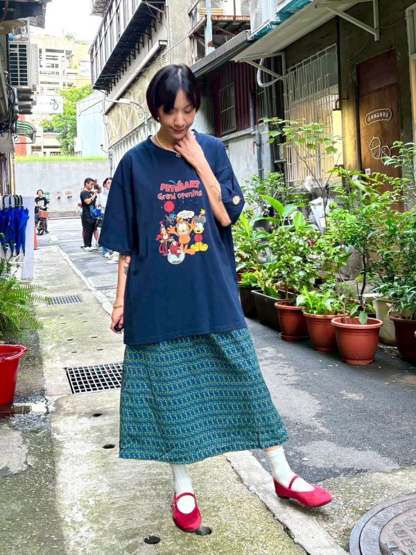 加菲貓歡樂派對刺繡貓頭臂章tee 