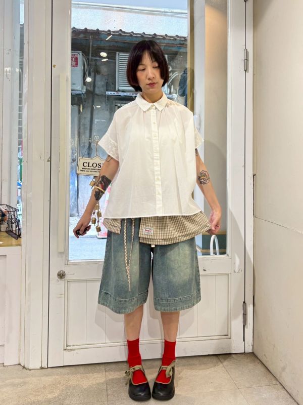 蕾絲拼接袖襯衫 