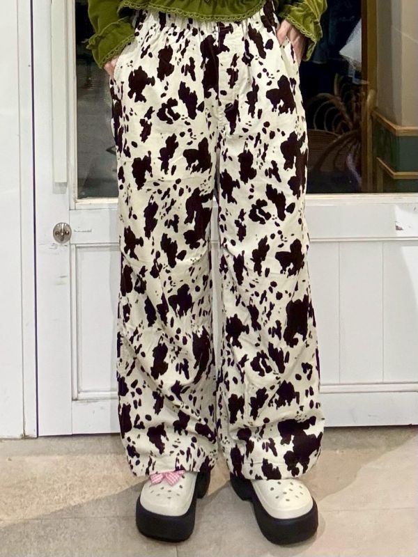 伸縮腰抽繩細燈芯絨滿版圖直筒寬褲 