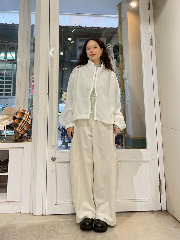 透膚網紗微高領造型抓皺調節可抽繩雙拉鏈落肩外套 