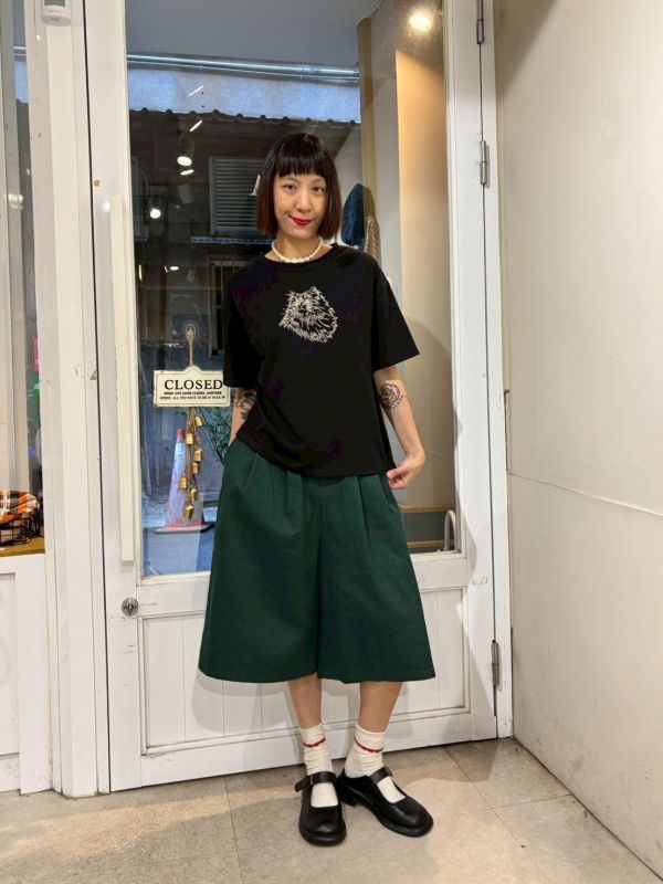 長毛貓咪刺繡短tee 