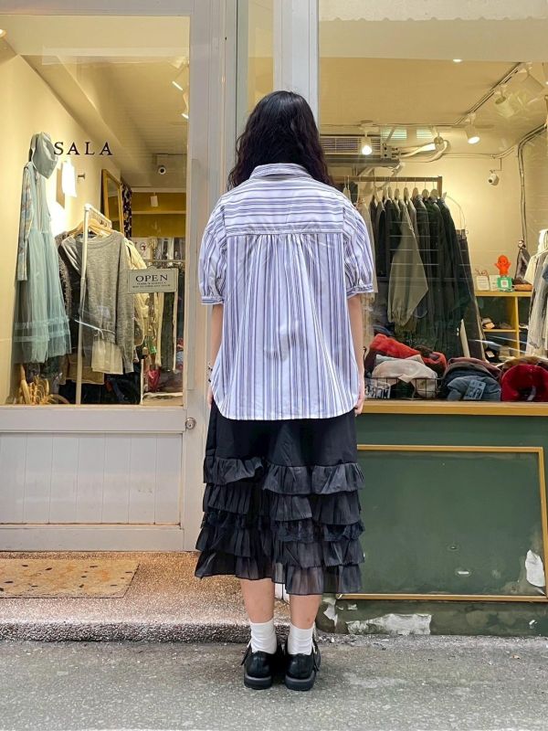 撞色多口袋條紋五分公主袖翻領前短後長襯衫 