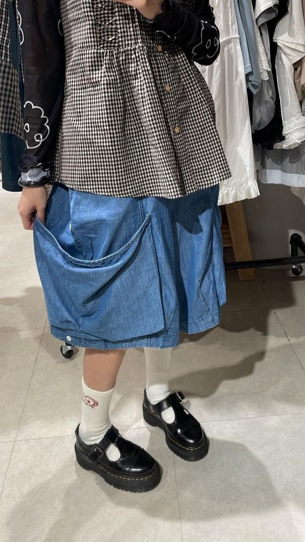 立體超大口袋布標牛仔五分寬褲 