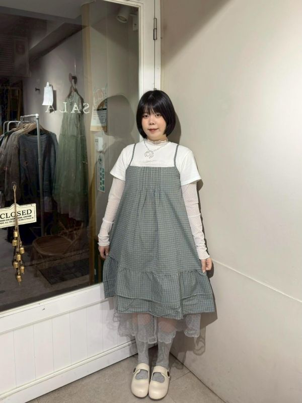 蕾絲拼接打摺雙層蛋糕下擺吊帶背心 