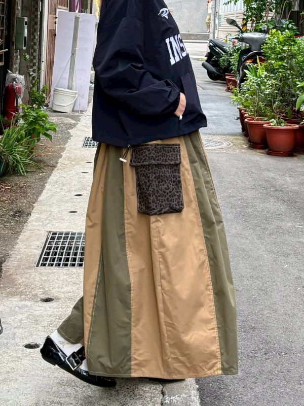 豹紋立體大口袋拼接工裝裙 