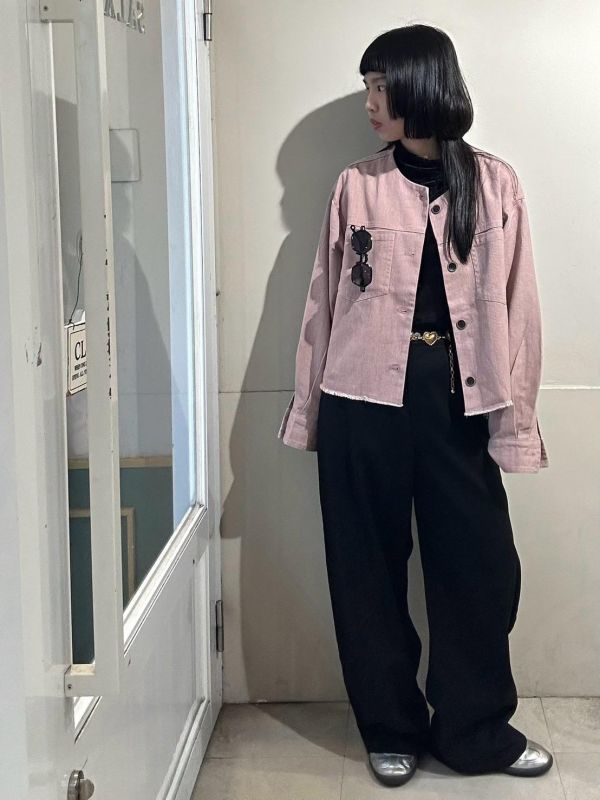 藕粉鬚下擺短版牛仔外套 