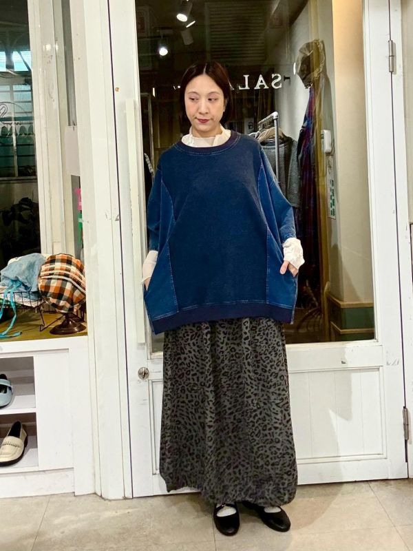 拼接牛仔布口袋上衣 