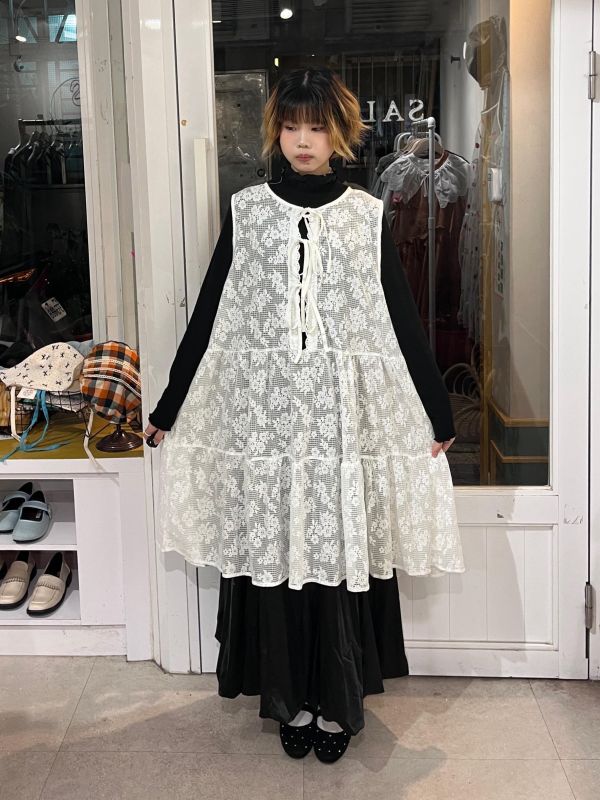 正反兩穿鏤空蕾絲綁帶長版罩衫背心 