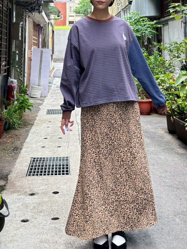 日系條紋刺繡貓袖縮口下擺彈性抽繩短版長袖上衣 