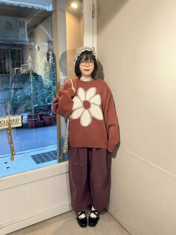 大花朵橘紅毛衣 