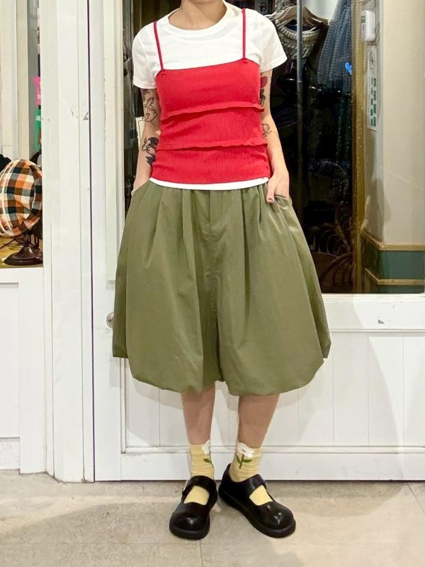 刷刷布氣球五分寬褲裙 