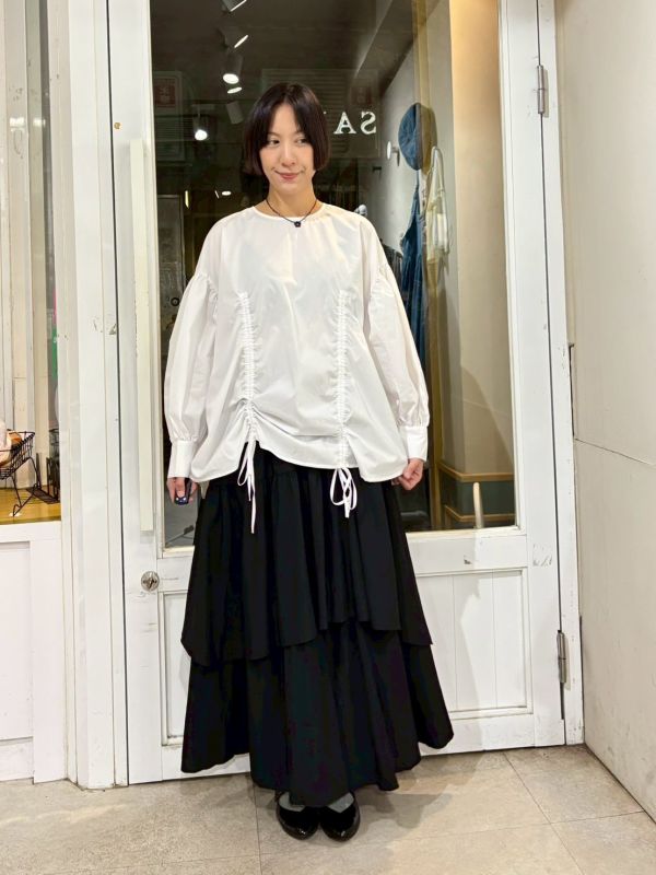 蓬袖前抽繩長袖上衣 
