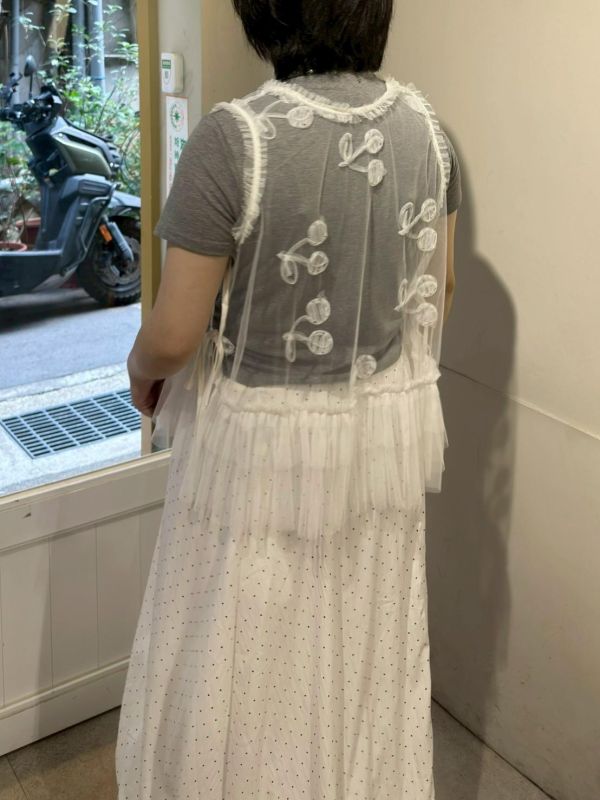 櫻桃紗滾邊側綁帶罩衫 