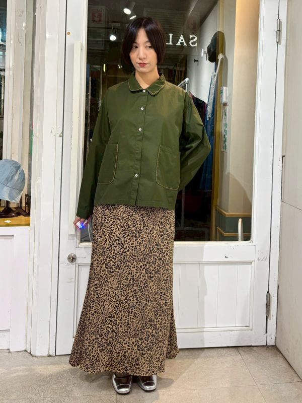 圓翻領大口袋粗車縫線襯衫 