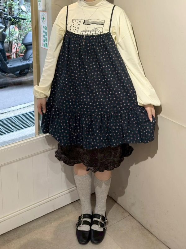 氣球下擺小花鬆緊吊帶背心 