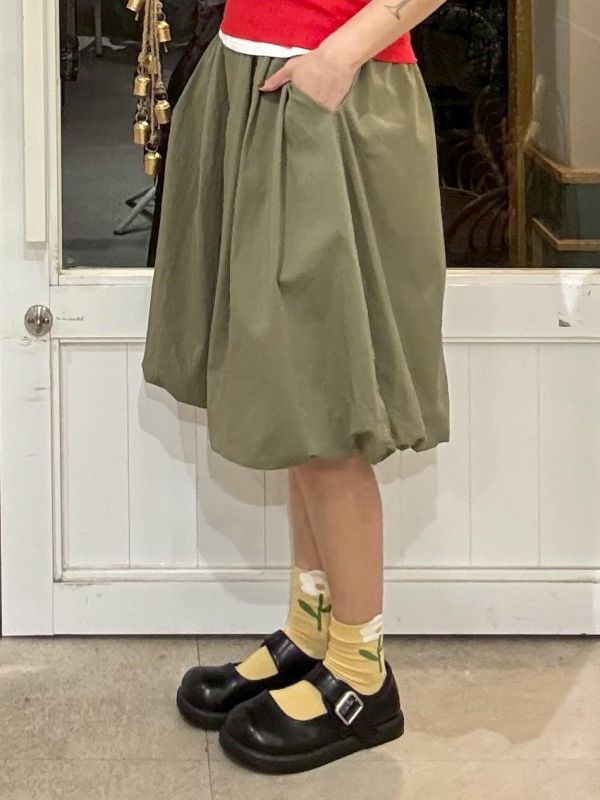 刷刷布氣球五分寬褲裙 