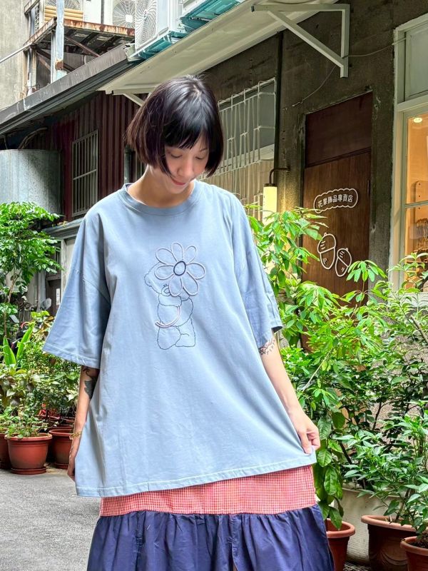 熊與立體花tee 