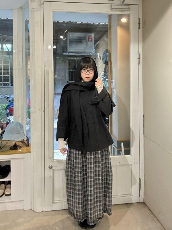 圓領落肩袖口拉鍊襯衫+綁帶連帽 