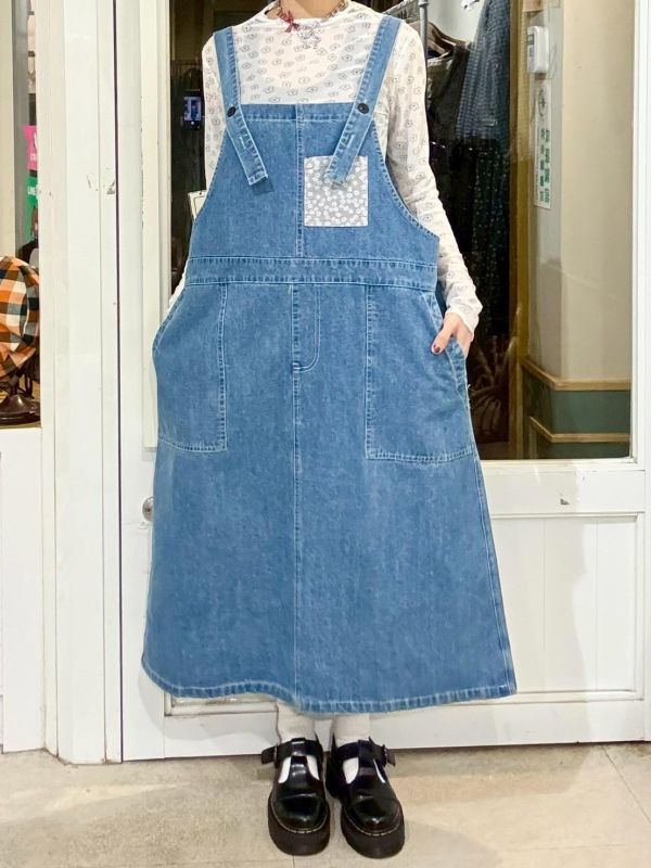 碎花口袋牛仔吊帶裙 