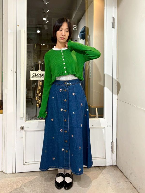 木耳邊拼接排扣親膚針織短版外套 