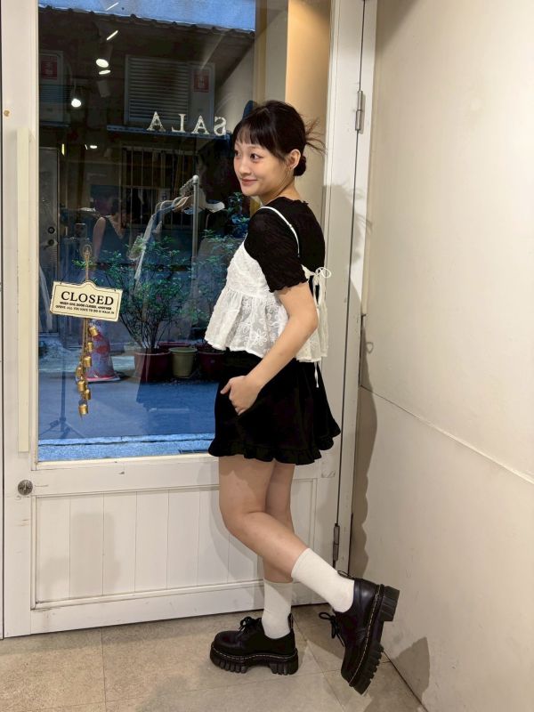 奶油擠花邊短褲 
