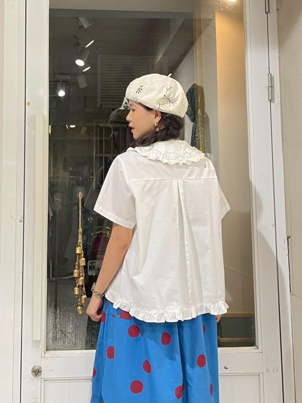 荷葉滾邊立體紗圈圈造型排扣翻領襯衫 