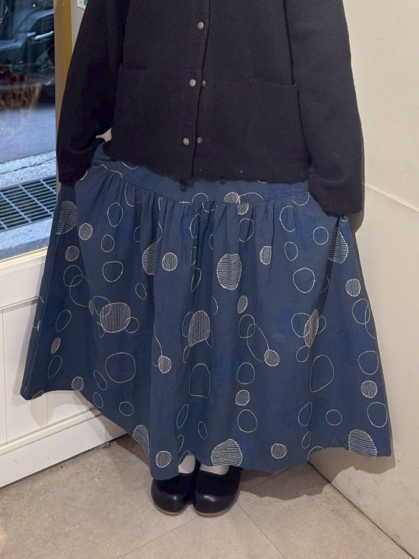 圓點線條抽繩傘狀長裙 