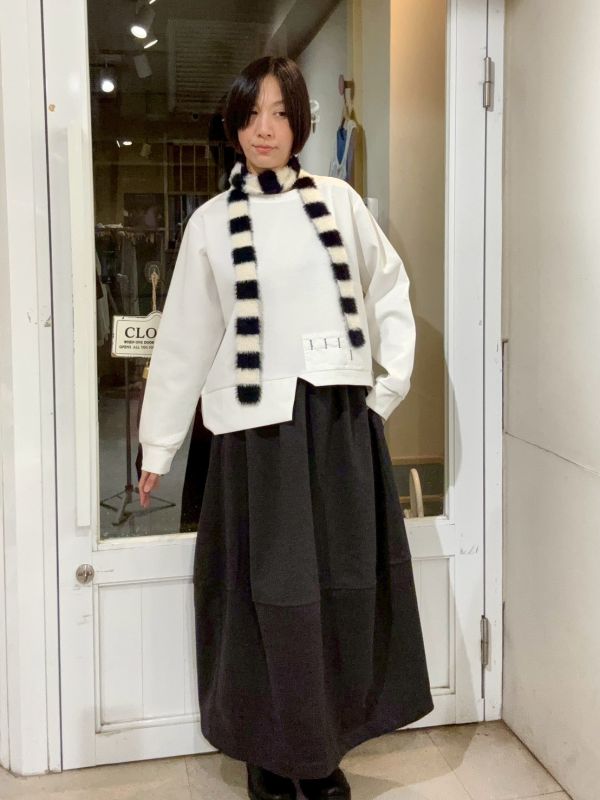 下擺裁切異材質拼接長袖上衣 