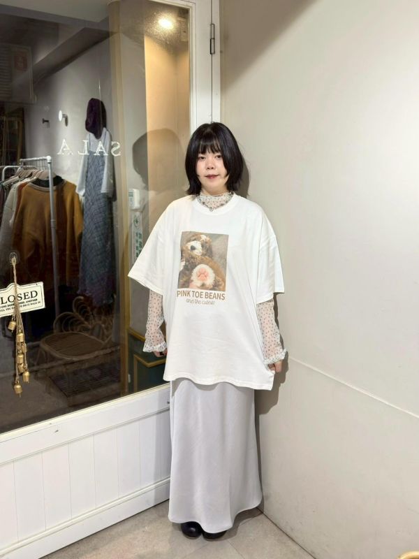 狗狗腳掌字母落肩tee 