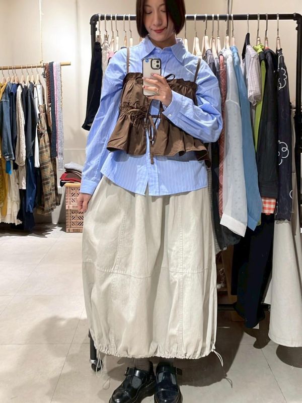 下擺抽繩花苞裙 