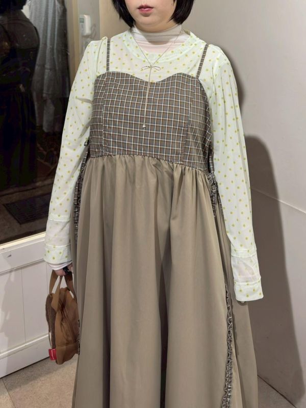 格紋拼接荷葉滾邊側綁帶吊帶洋裝 