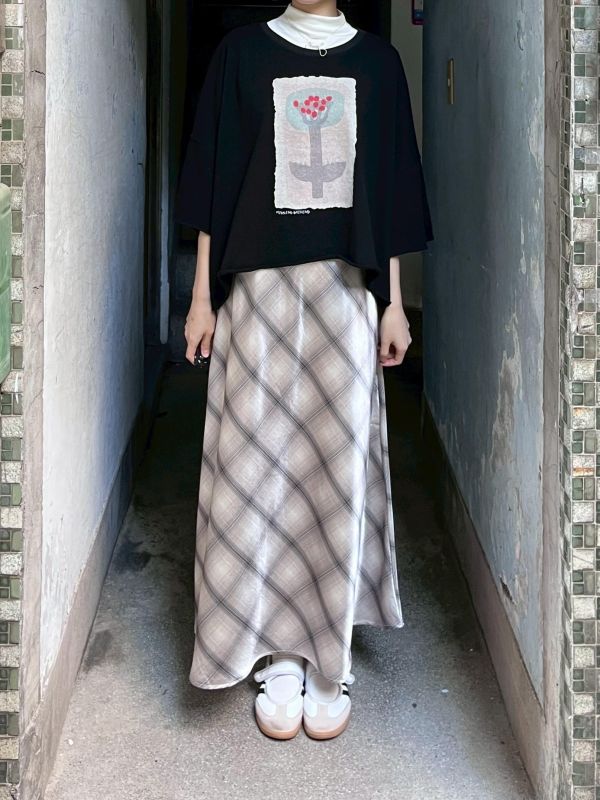 復古樹木彩繪印花不收邊短版上衣 