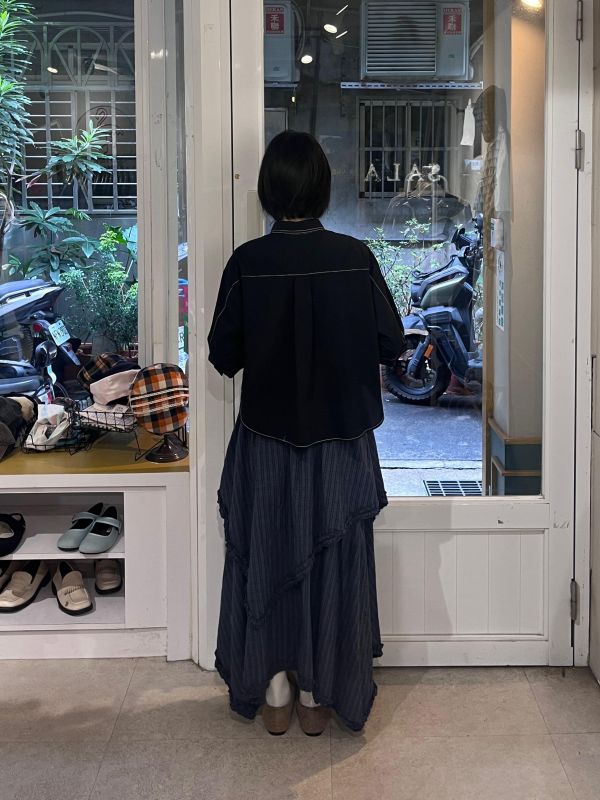 明線雙口袋短板五分袖襯衫 