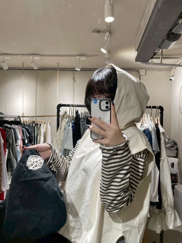 立領小口袋大帽子背心 