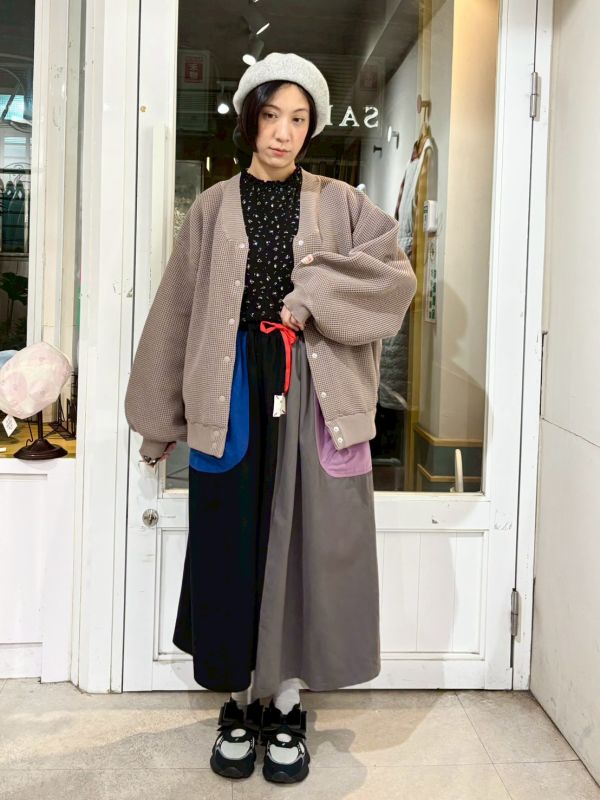 鬆緊腰紅色抽繩撞色大口袋拼接裙 