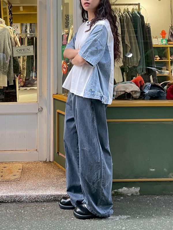 後口袋圓弧車線後鬆緊水洗彎刀褲 