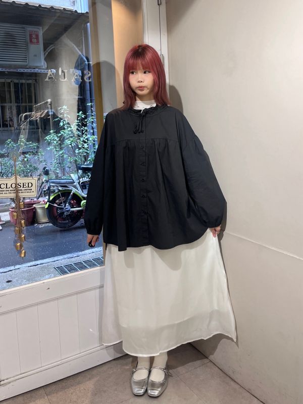 鬆緊腰口袋光澤傘擺長裙 