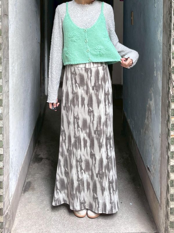 粗針織花花排扣吊帶背心 